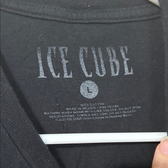 Men's Black Graphic Tee with Blue Design - Picture 3 of 3